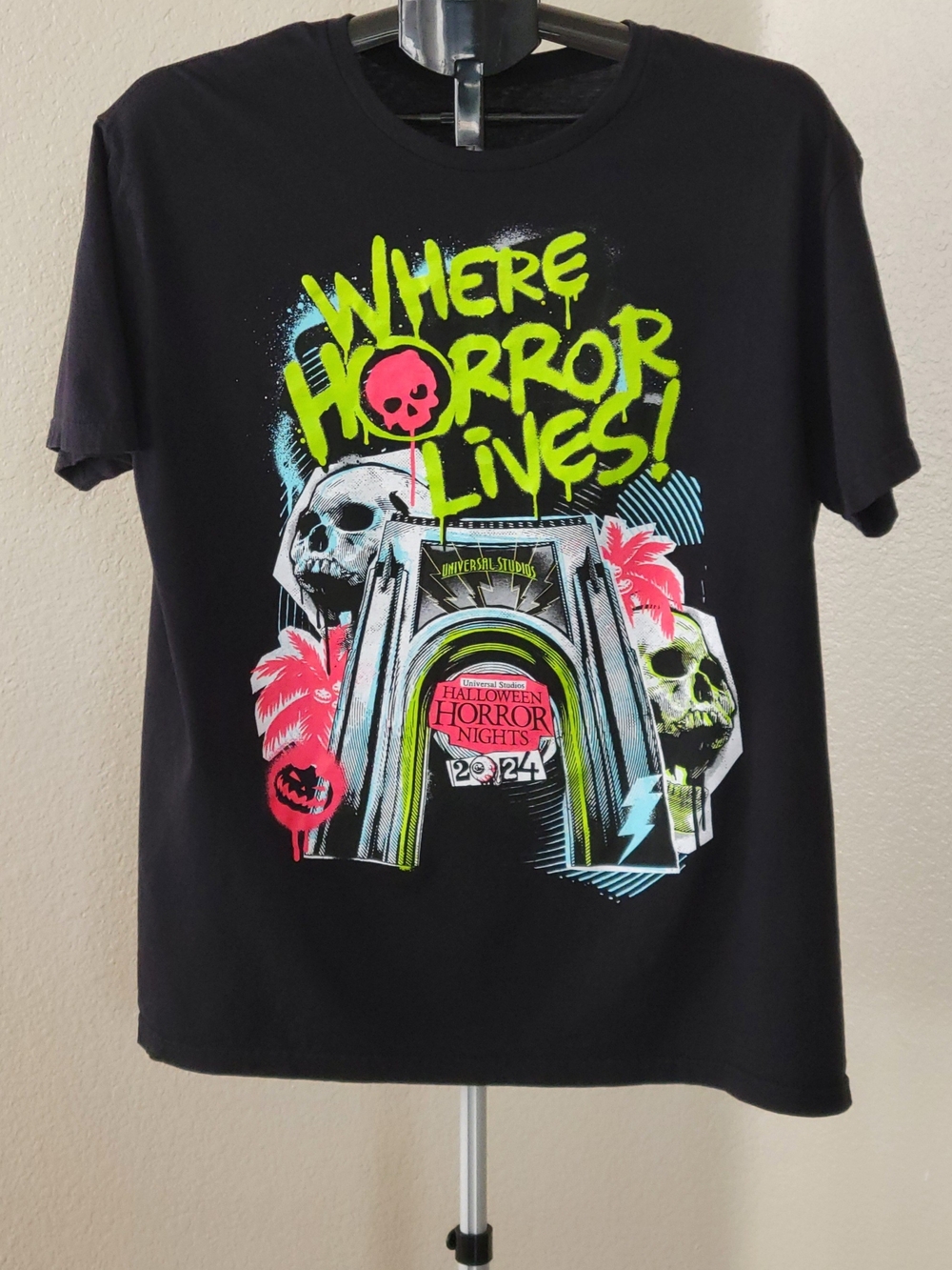 Universal Studios Halloween Horror Nights 2024 Where Horror Lives Shirt L Unisex